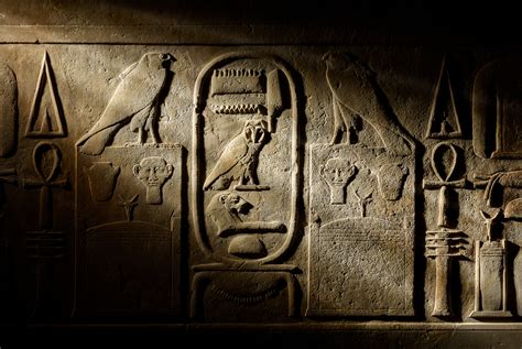  Hieroglyphs: Unlocking Ancient Egyptian Art